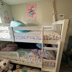 Girls TWIN Bunk Bed Bedroom Set >> Great Condition ** ALL WHITE