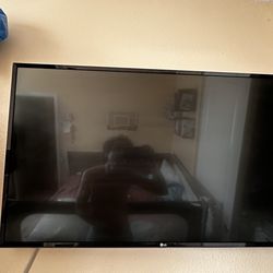 Full HD 1080p LG Smart LED TV - 43" Class (42.5" Diag)