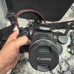 Canon EOS Rebel T6 DSLR Camera w/EF-S 18-55mm