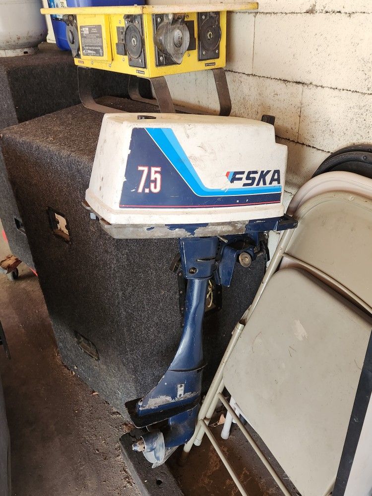 7.5 Eska Outboard Motor