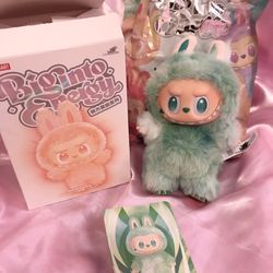 LABUBU Big Into Energy “Serenity” Blind box