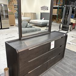 Black 6 drawer dresser with mirror