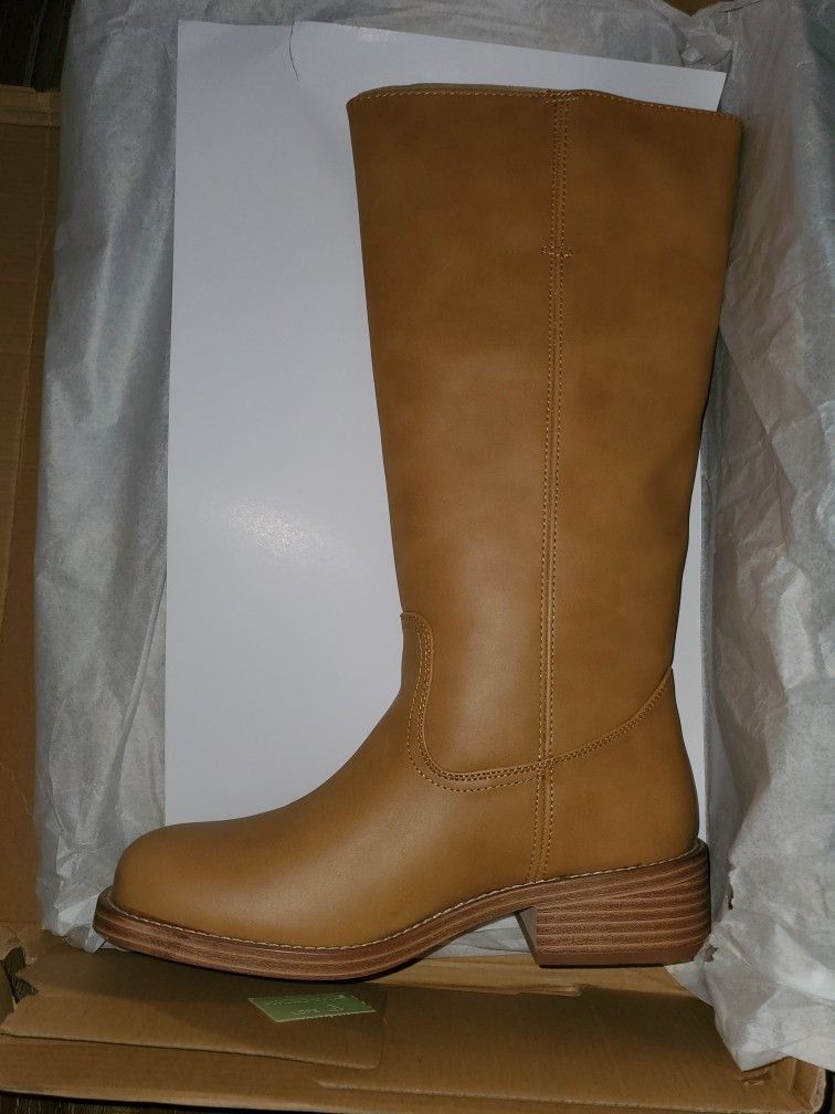 New Women Justfab Boots Size 8.5