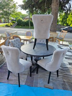 Table With 5chairs