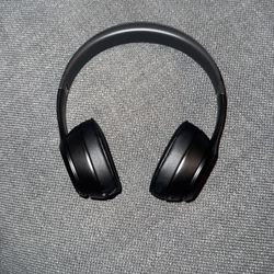 Beats Solo 4 Bluetooth Wireless On-Ear Headphones - Matte Black