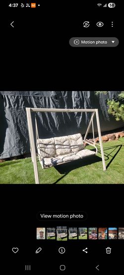 Three person patio swing chair
