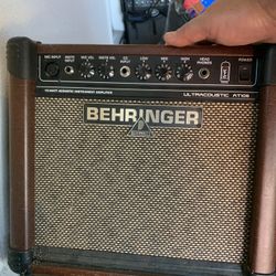 Behrninger 15-w Acoustic Amp
