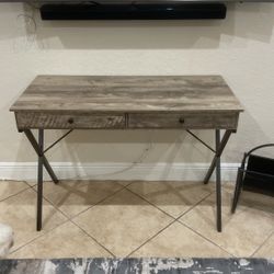 Desk / Accent Table 