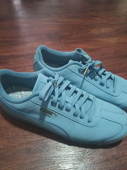 Size 13 Puma Classics