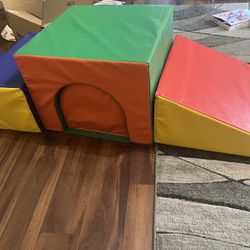 Toddler Tunnel Climber 