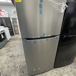 Frigidaire Top And Bottom In Stainless Steel New Open Box 2021