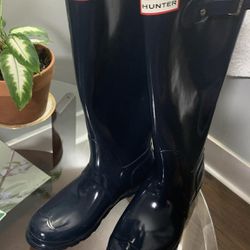 Hunter Rain Boots Size 8 (Lady)