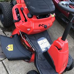 Brand New Never Used CRAFTSMAN 30 Inch Riding Mower 