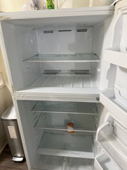 White Top-Freezer Refrigerator
