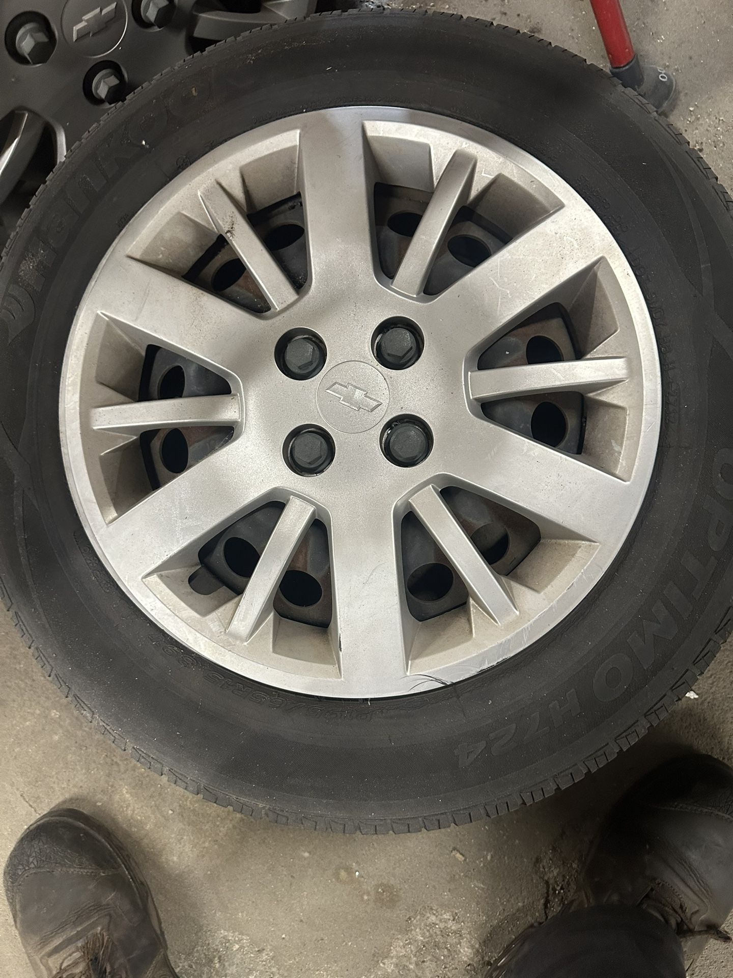 Set Of 4 Tires With Wheels