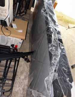 Twin boxspring and metal extendable bedframe