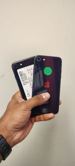 iPhone SE 3rd gen 64GB,128GB Unlocked in excellent condition - On Special Cash deal starts $129🤩