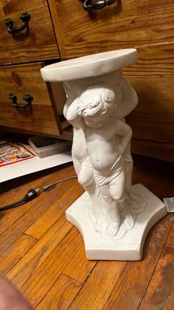 White Cherub Pedestal Plant Stand