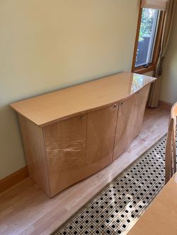 Modern Maple High-Gloss Buffet Sideboard Cabinet