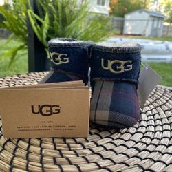 EUC Ugg Infant Baby Boots Size 0/1 (0-6 Months) JESSE THRILLER Booties Fur Warm. 