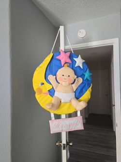 Gender reveal, babyshower "it's a boy / girl" sign announcement