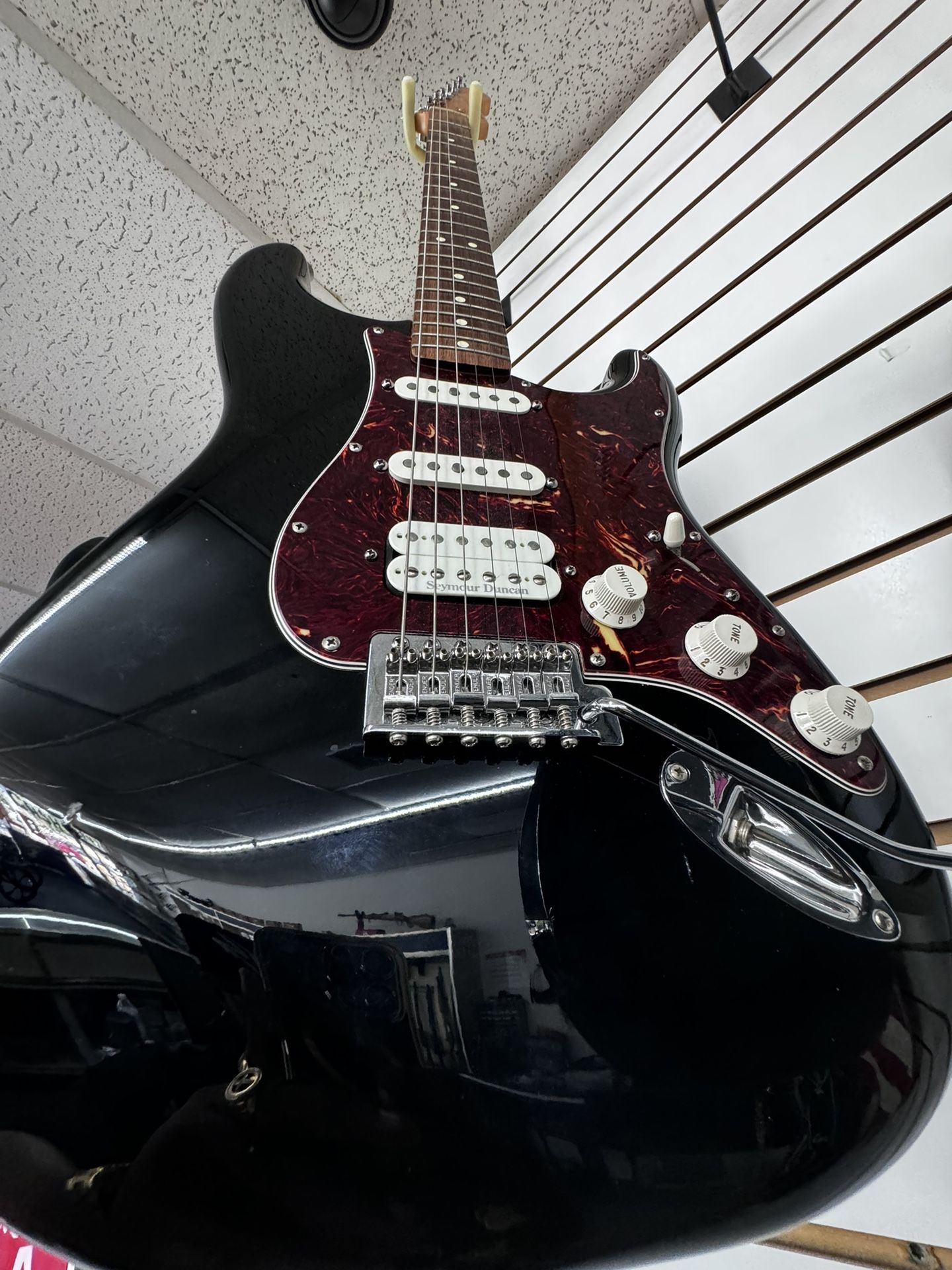 🎵🎶🔊🎸 Beautiful Guitars