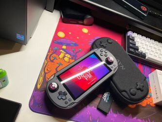 Gaming handhelds