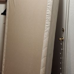 CLEAN 8” High TWIN Size Box Spring