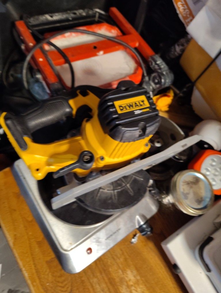 DeWalt Circular Saw