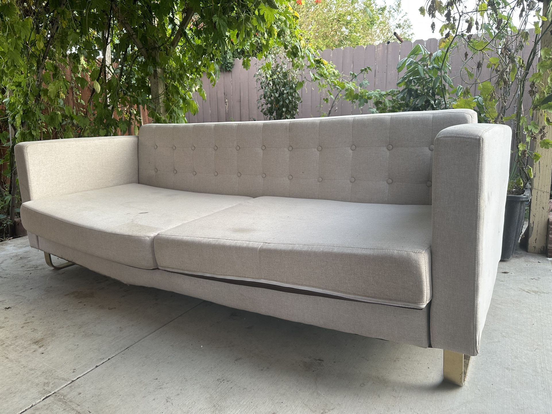 Free Sofa