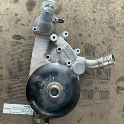Chevy GMC Avalanche 99-04 Water Pump