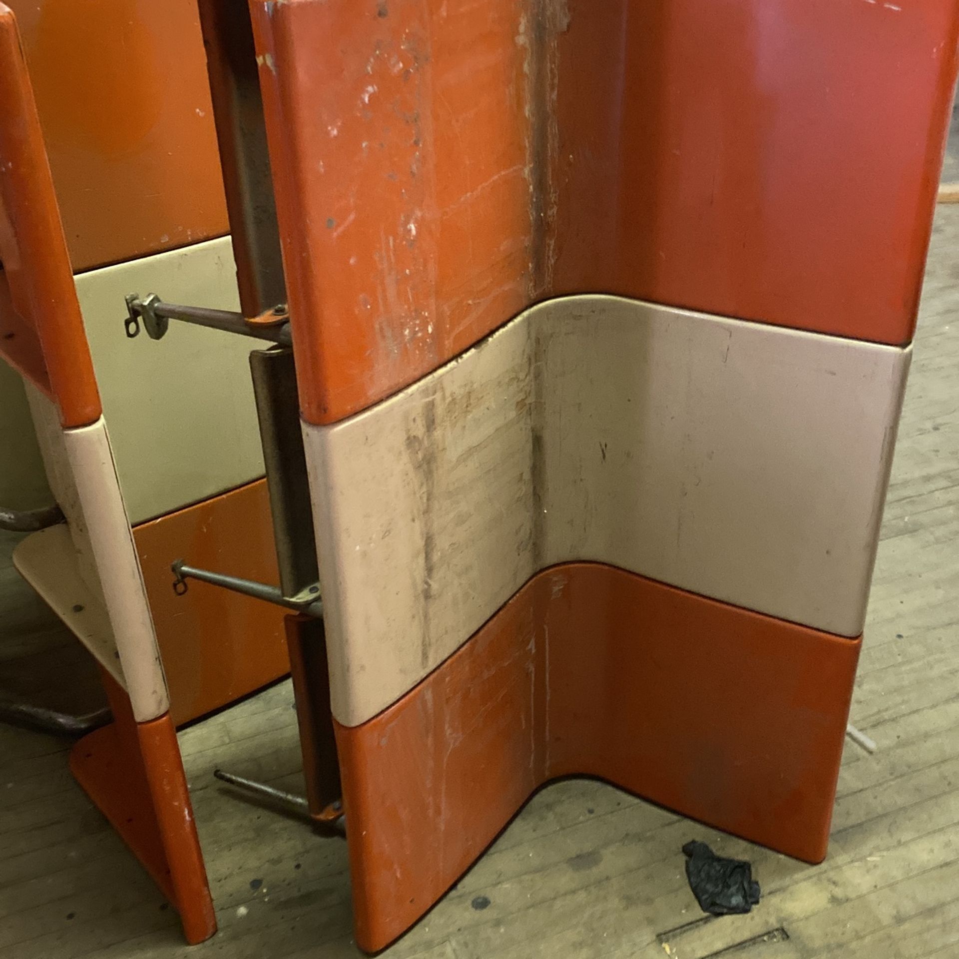 Free Vintage Sectional Chairs 