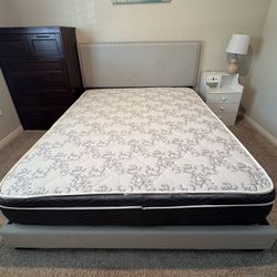 90%new bed mattress