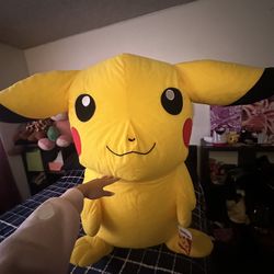 Giant Pikachu