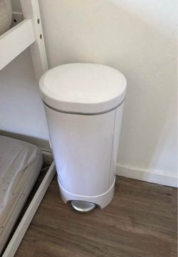 Diaper pail
