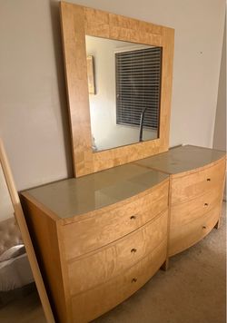 DRESSER SET