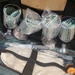 Picnic Bag With Cooler Complete With Plates Cups Silverware And Cutting Board Ect. Brand New