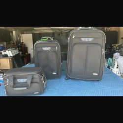 Suitcase Set 