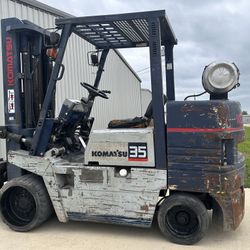 Komatsu forklift 8000lb capacity