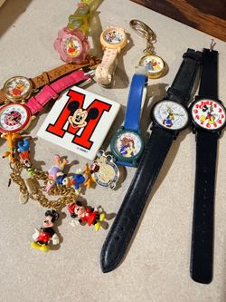 Vintage Disney bracelet watches jewelry Lorus pins Pooh Minnie Mickey Goofy