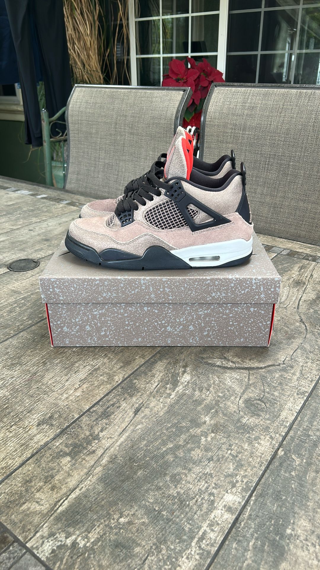 Air Jordan 4 Retro “Taupe Haze”