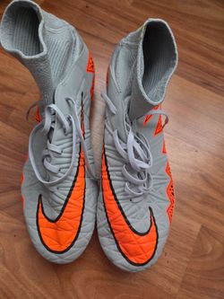 Nike Hypervenom Phantom 2 FG 'Wolf Grey Orange
Men’s size 7