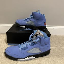 Jordan 5 “UNC” Size 17