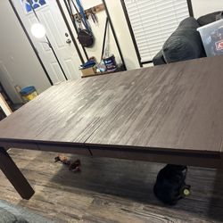 Family Dinning Table. 