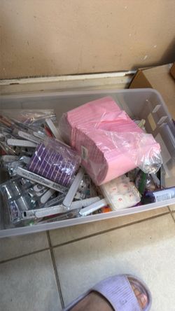 Nails items