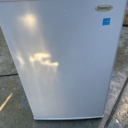 Mini Fridge Danby