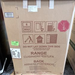 GE 30 in. 4.8 cu. ft. Freestanding Gas Range in White