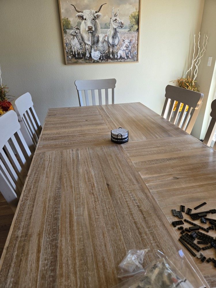 Dining Room Table And 6 Chairs
