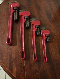 4 New Stillson Wrenches .. 2 de 18"... 1 de 14"...1 de 10"