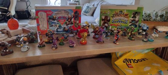 Skylander Portal Kits And Characters 
